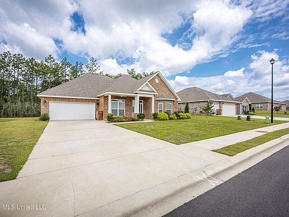 2nd image of 15381 Dandelion Dr