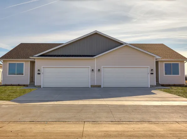2725 13th St NE, Bondurant, IA 50035