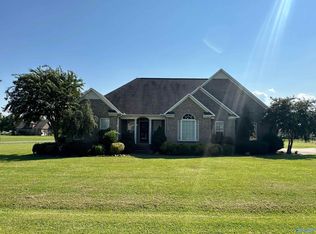 1170 Summerset Pl N, Gadsden, AL 35907