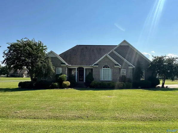 1170 Summerset Pl N, Gadsden, AL 35907