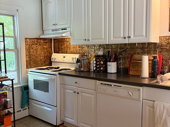 4th image of 24 Clark Street