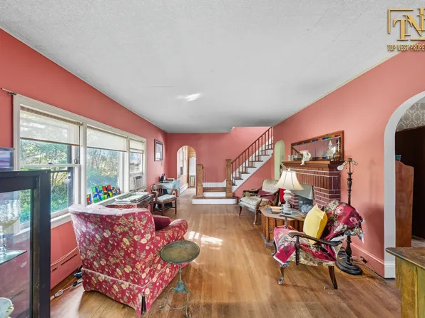 310 Brighton Avenue image 13 of 29