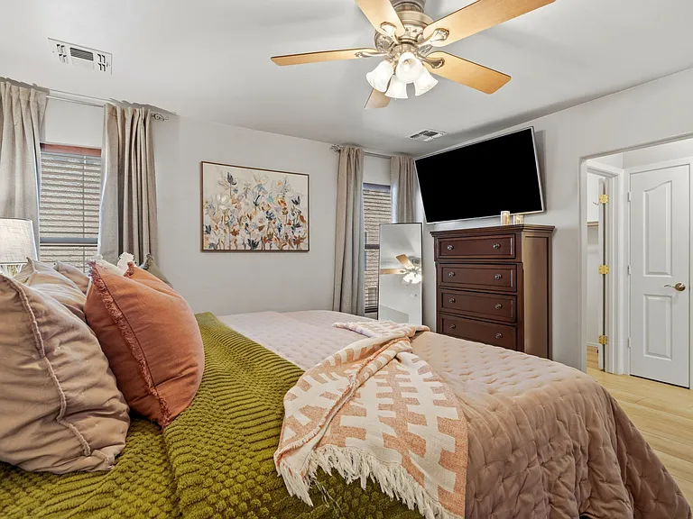 458 W Cedar Chase Dr — Photo 24