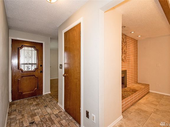 2nd image of 1857 Lenore Dr