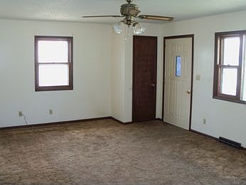 2nd image of 1616 Kiowa Ln