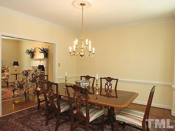 3rd image of 512 Lakeshore Ln