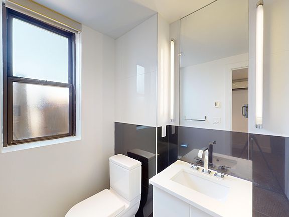 5th image of 666 W End Ave #22S