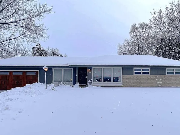 3645 Sunny Crest DRIVE, Brookfield, WI 53005
