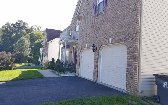 2nd image of 4 Pear Dr