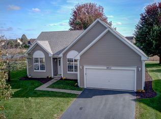 3033 Solitude Ln, Aurora, IL