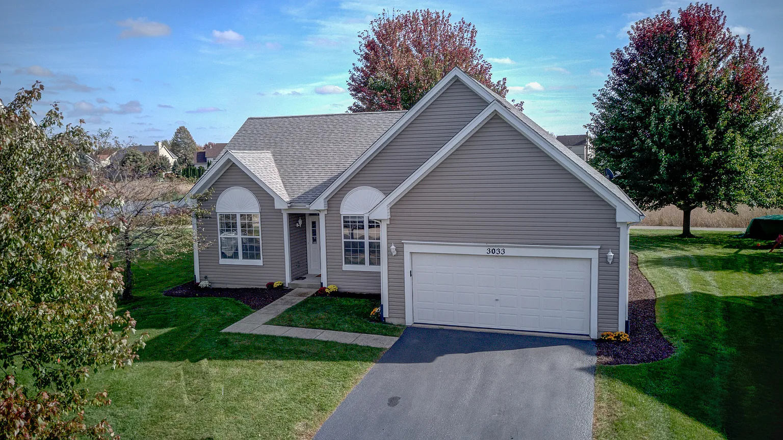 3033 Solitude Ln photo 1