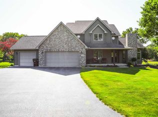 10451 Fairway Dr, Wheatfield, IN 46392