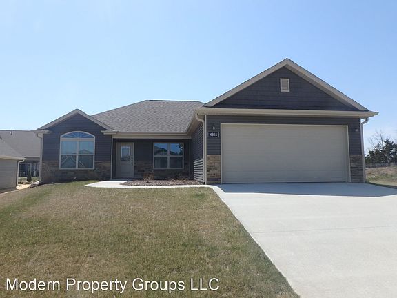 2nd image of 4203 Meadow View Dr