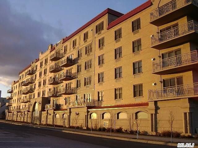 1st image of 125 E Broadway #511