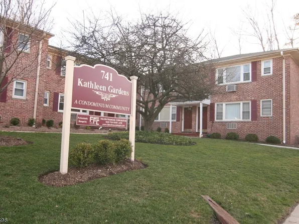 741 Bloomfield Ave #J2-209, Verona, NJ 07044