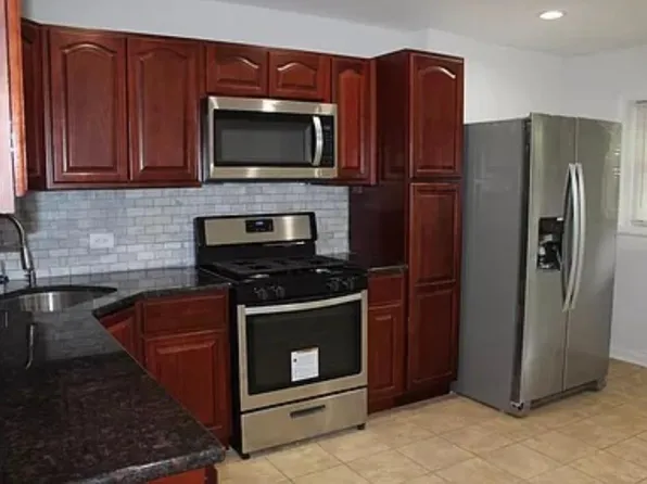 129 Ripka St, Philadelphia, PA 19127