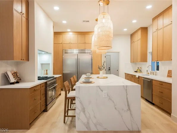 925 Granger Farm Way, Las Vegas, NV 89145