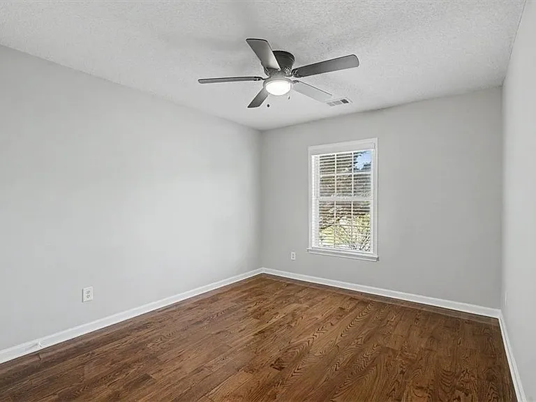 400 Stambridge Ct — Photo 23