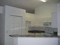 4th image of 217 NW 23rd Ave