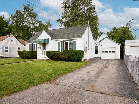 3rd image of 54 Barnsdale Ave