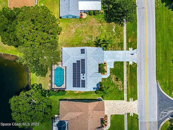 3rd image of 7743 Greenboro Dr