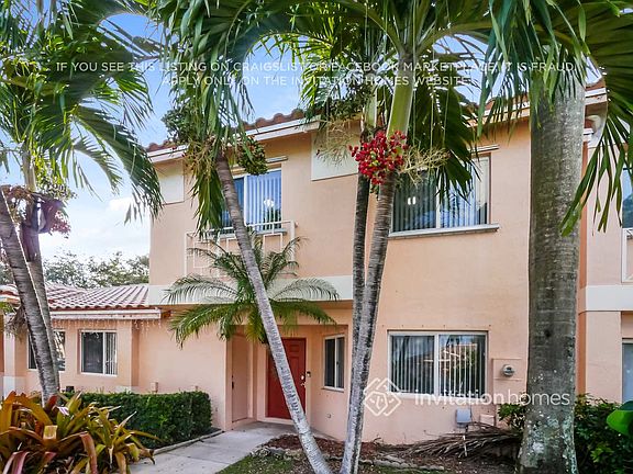 4th image of 620 NW 208th Cir #620