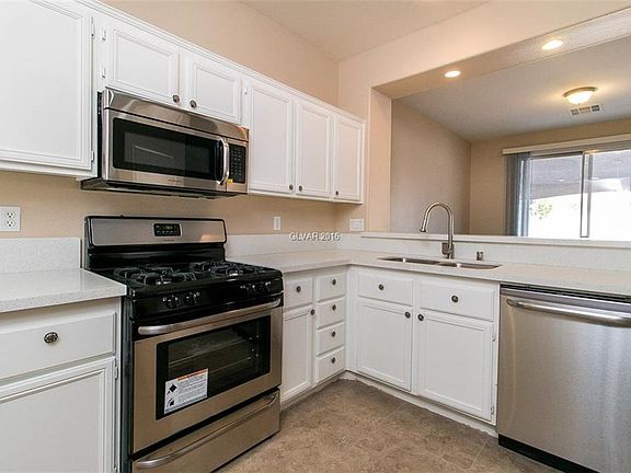 4th image of 1384 Angel Falls St