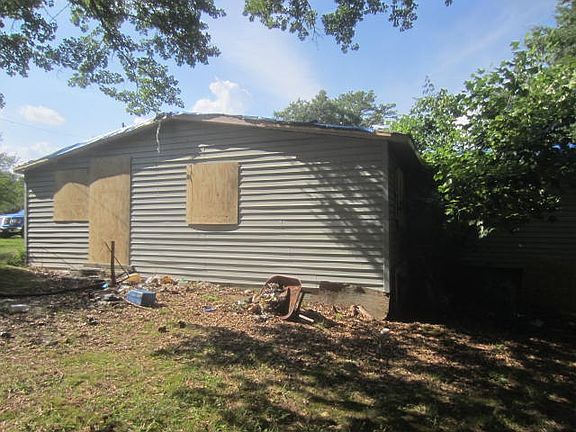 2nd image of 109 Rogers Ln
