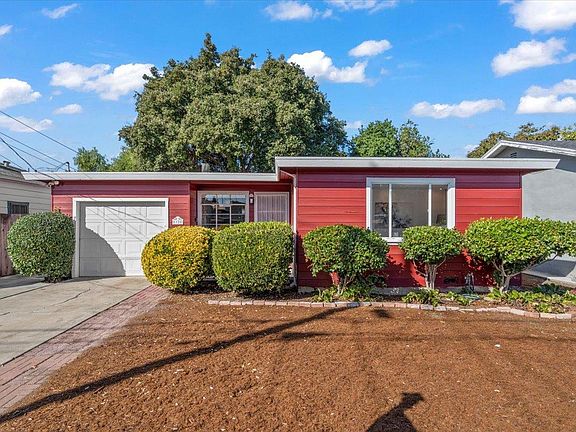 2nd image of 1125 Almanor Ave
