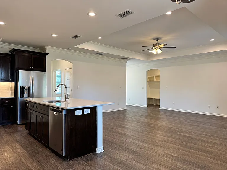 3704-3784 Cottage Park Cir — Photo 10