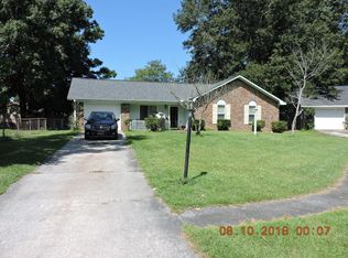 403 Hunt Ct, Goose Creek, SC 29445