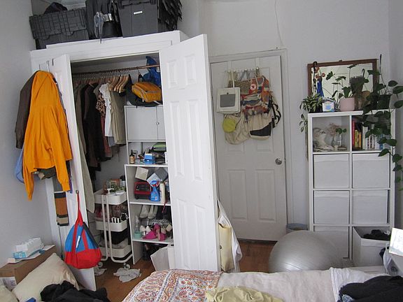 5th image of 740 Myrtle Ave APT 3L