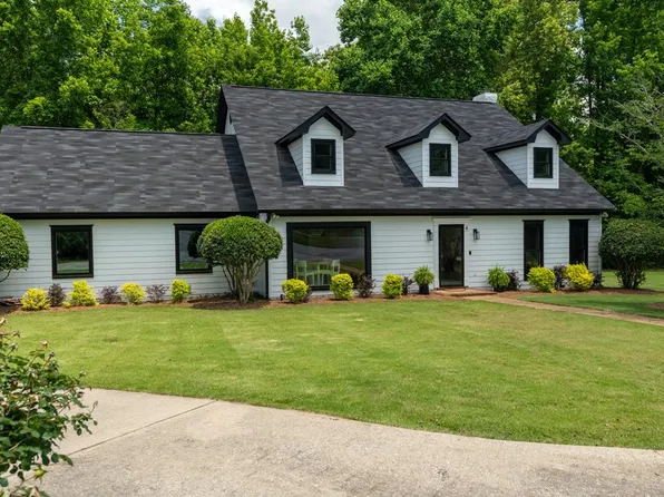 4 Milton Ct, Columbus, GA 31904