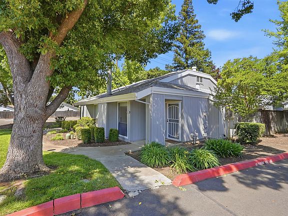 3rd image of 3706 Gold Creek Ln