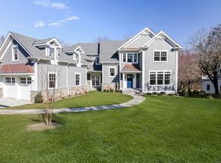 11 Rural Dr, Scarsdale, NY 10583