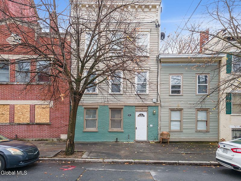 2nd image of 84 Clinton Street