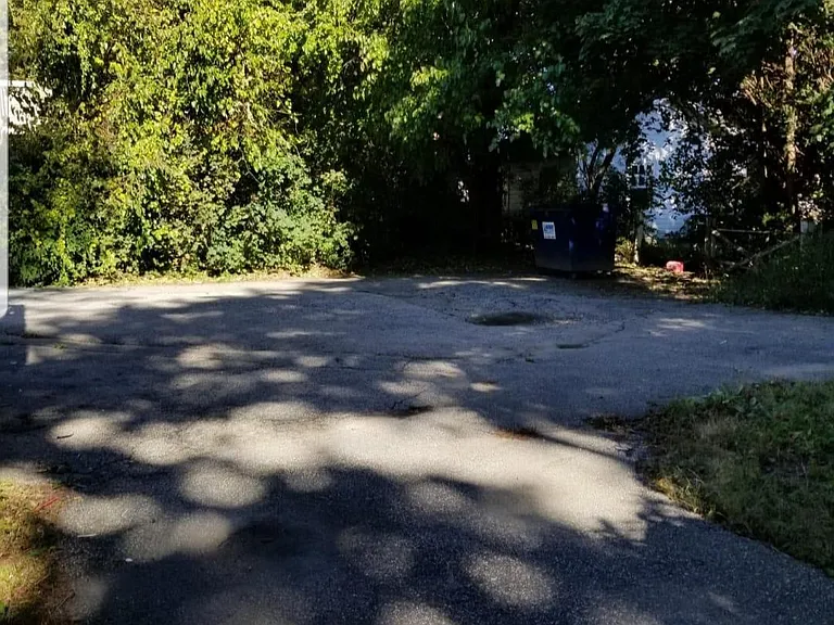 Anthony St — Photo 3