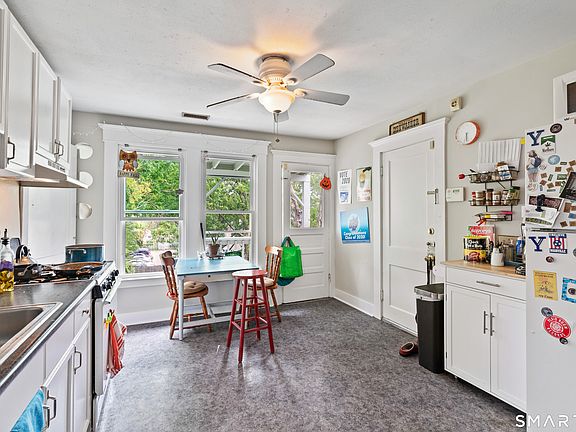 2nd image of 255 W Elm St #3