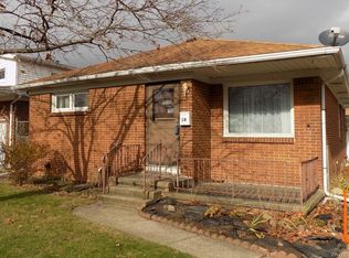18 Charlotte Rd, Cheektowaga, NY 14225