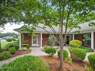 835 Garden Pointe Dr, Simpsonville, KY