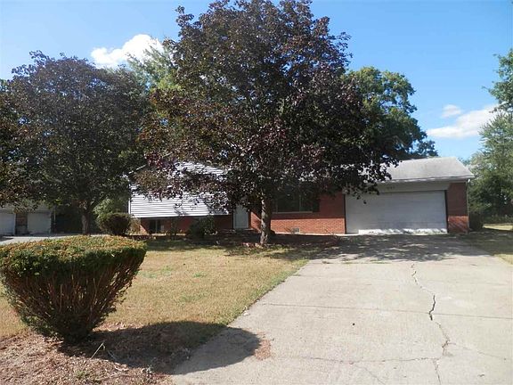 2nd image of 4109 E Saratoga Dr