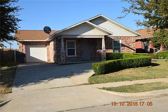 1st image of 2553 Tan Oak Dr