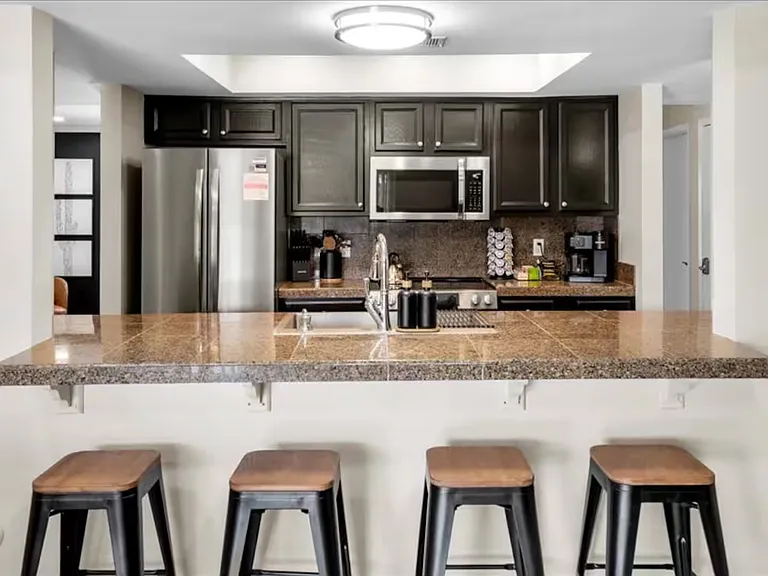 7520 S Forest Ave — Photo 14