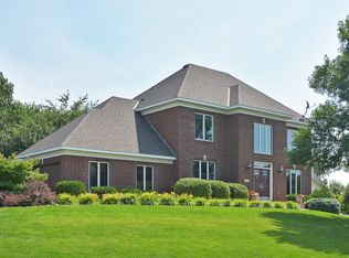 13587 Foxberry Rd, Savage, MN 55378