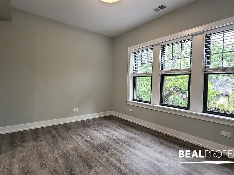 1002 Crain St #2 — Photo 13