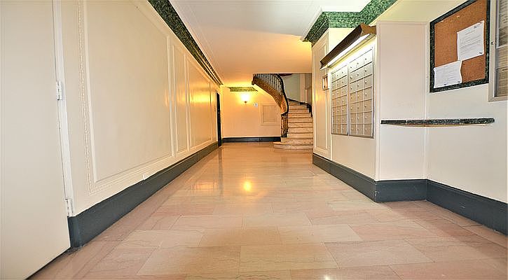 1st image of 55 W 55th St APT 4D