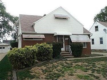 1st image of 21151 Carol Ave
