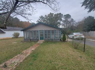 102 Cowan St, Talladega, AL 35160