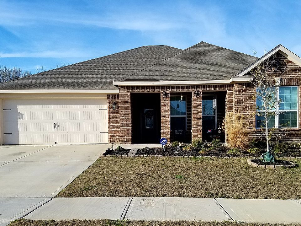 1st image of 2525 Summer Trail Dr