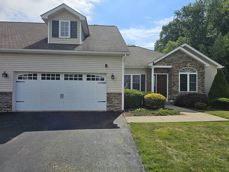 45 Somerset Dr — Photo 29